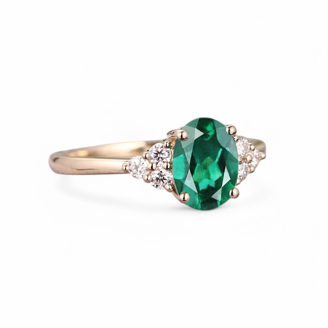 1CT Oval Emerald and Moissanite Ring - GEMPARA