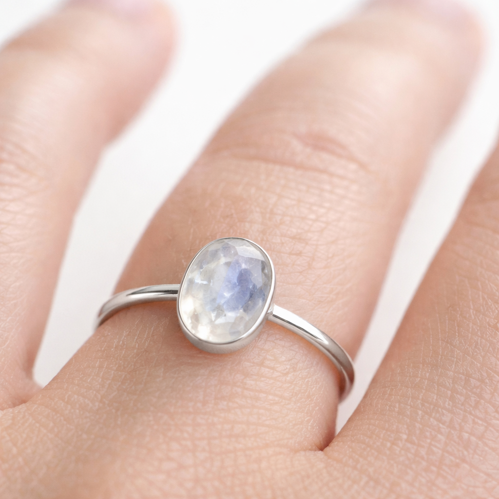 925 Sterling silver Dainty Opal  bezel Ring - GEMPARA