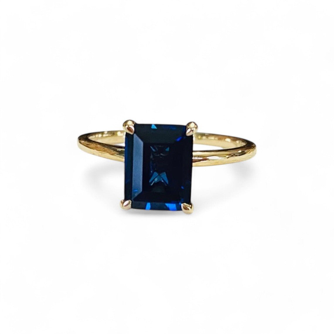 3CT Emerald cut Lab Sapphire Ring - GEMPARA