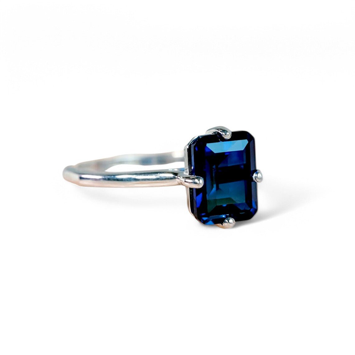 3CT Emerald cut North South Sapphire Ring - GEMPARA