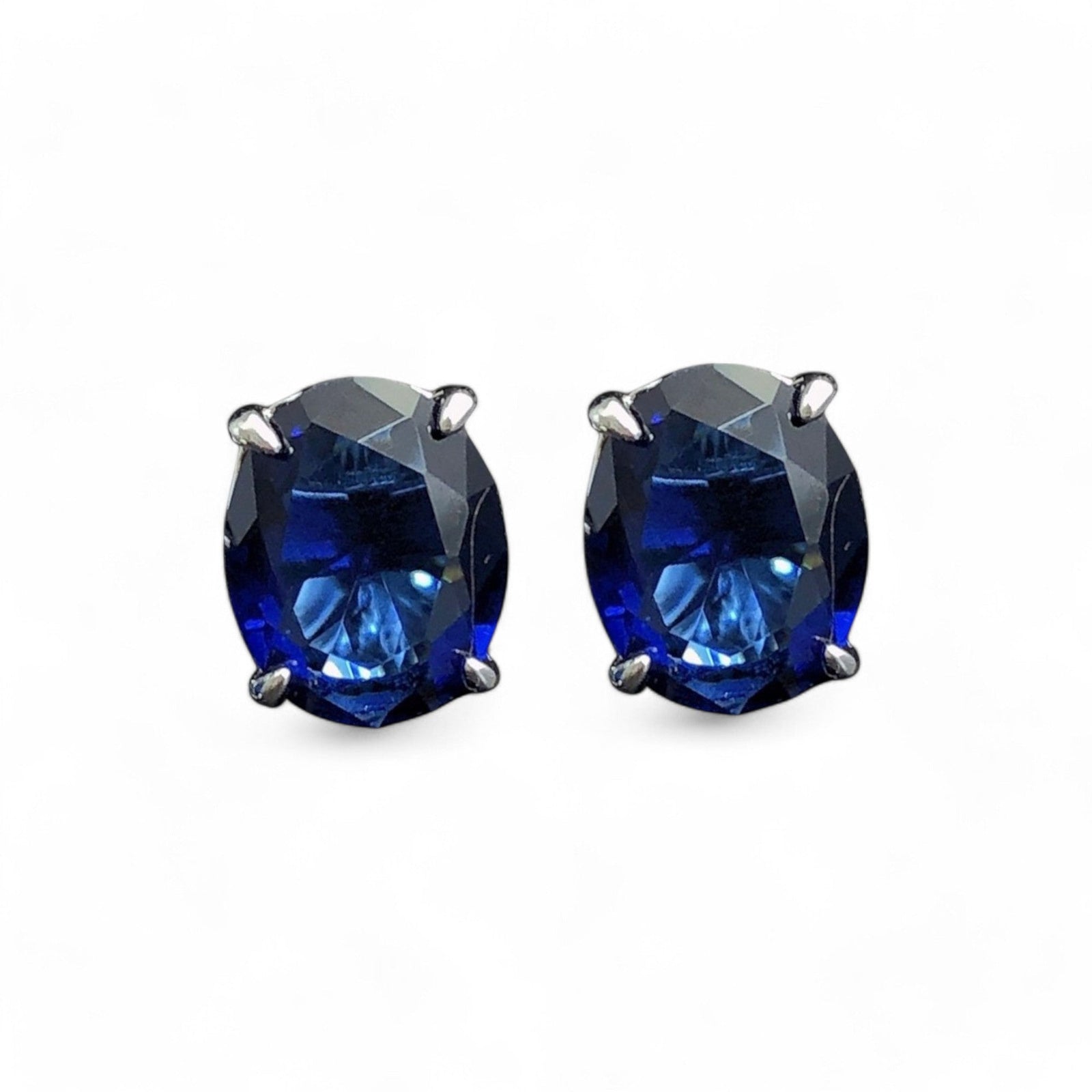 4CT Oval cut Lab Sapphire Studs - GEMPARA