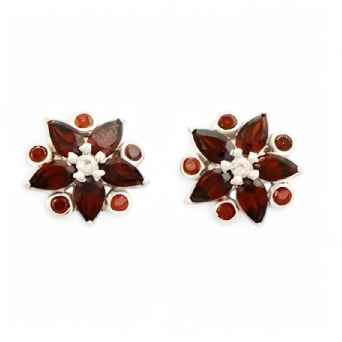 5CT Pear Garnet Cluster Studs - GEMPARA