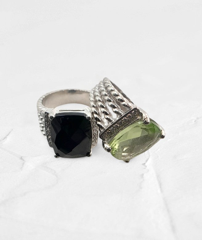 Peridot Elongated Cushion cut ring - GEMPARA
