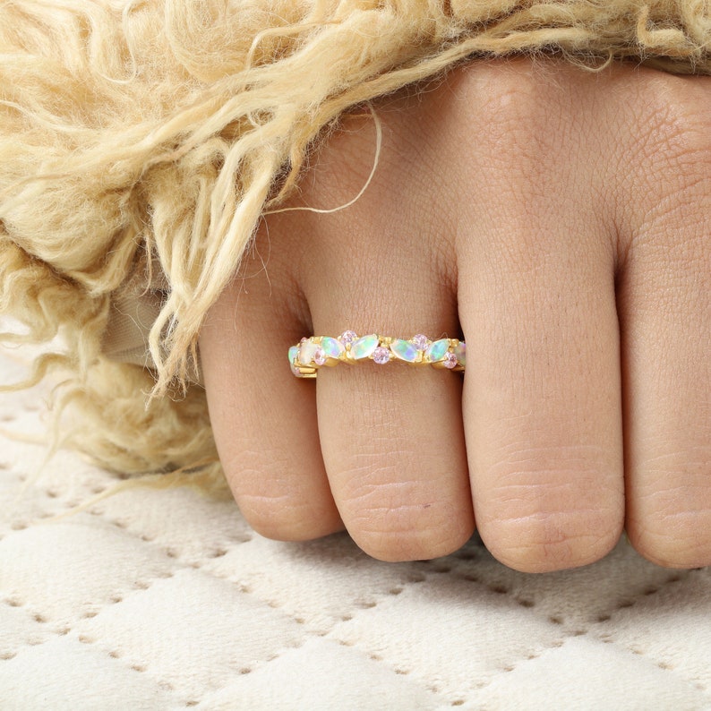 Ring of StarLight in Fire Opal - GEMPARA