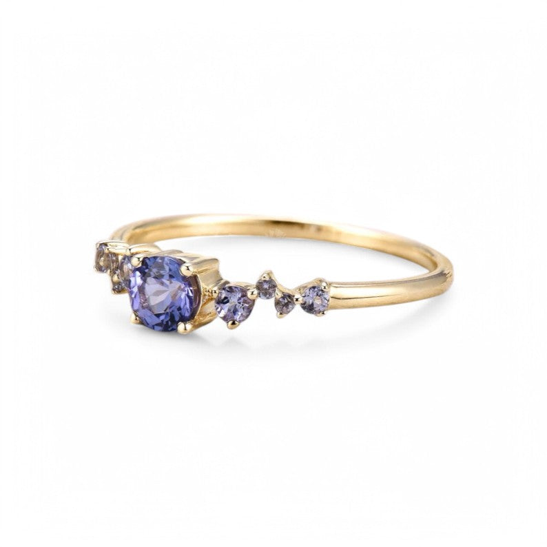 Round cut Tanzanite Cluster Ring - GEMPARA