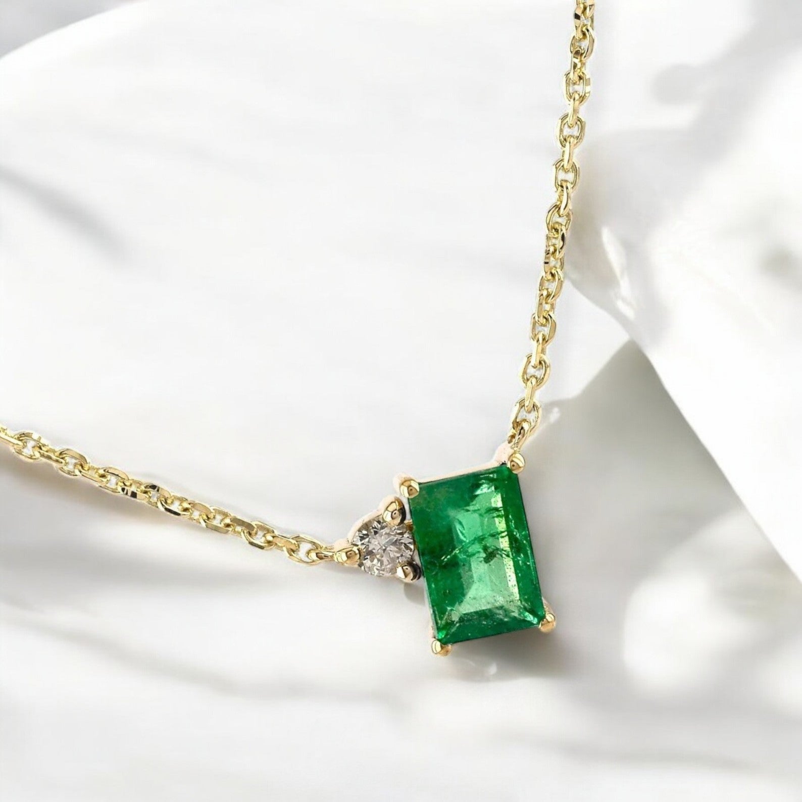 The Lush Horizon Lab Emerald and Diamond Necklace - GEMPARA