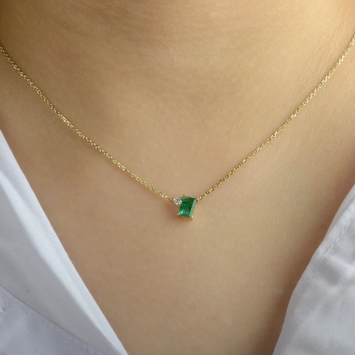 The Lush Horizon Lab Emerald and Diamond Necklace